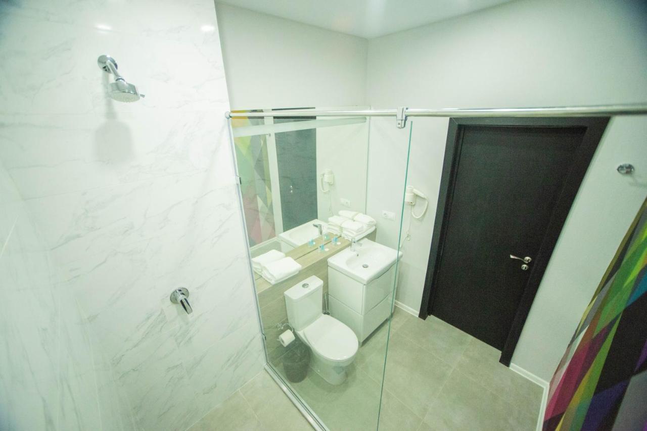 Aсe Hotel Aktobe Eksteriør bilde